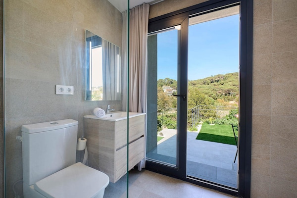 Foto van Villa in Lloret de Mar met privézwembad - Vakantiehuis in Vidreres - BathRoom