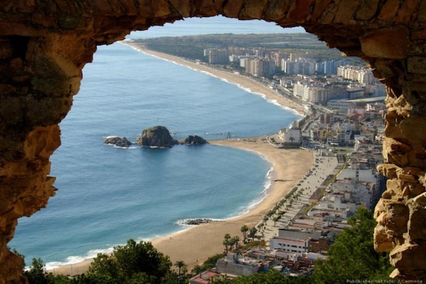 Foto van Villa in Lloret de Mar met privézwembad - Vakantiehuis in Vidreres - AreaSummer20KM