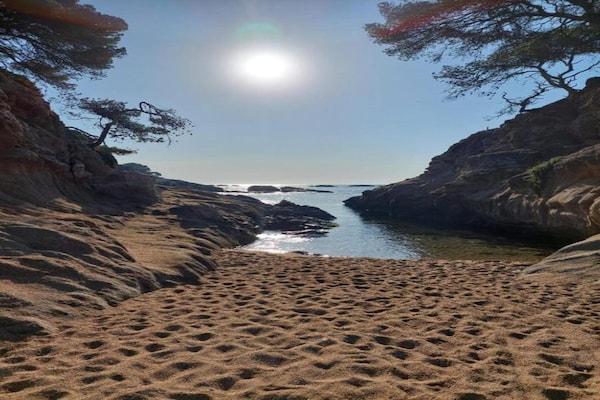 Foto van Villa in Lloret de Mar met privézwembad - Vakantiehuis in Vidreres - AreaSummer20KM