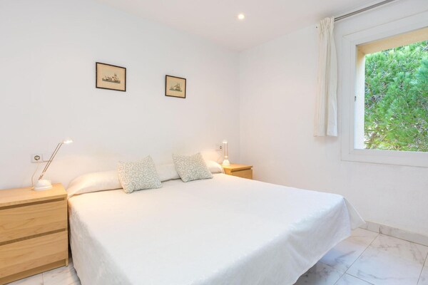 Foto van Villa in Lloret de Mar met privézwembad - Vakantiehuis in Vidreres - BedRoom