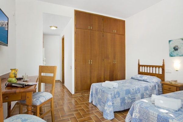 Foto van Prachtige villa nabij Lloret de Mar - Vakantiehuis in Vidreres - BedRoom