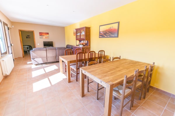Foto van Vakantiehuis in St Pere Pescador met Zwembad - Vakantiehuis in Sant Pere Pescador - DiningRoom