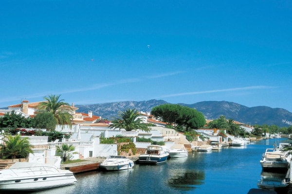 Foto van Vakantiehuis Castelló bij Empuriabrava - Vakantiehuis in Castello de Empuries - AreaSummer20KM
