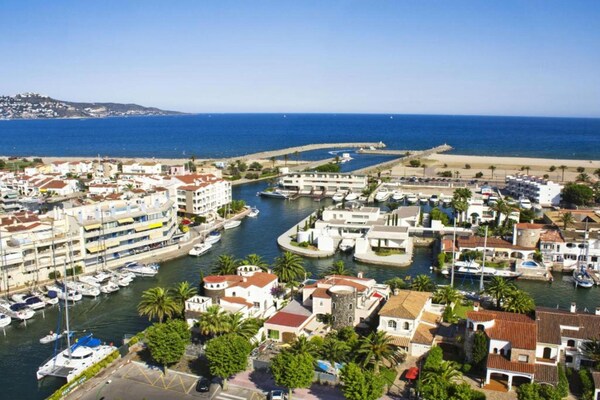 Foto van Vakantiehuis Castelló bij Empuriabrava - Vakantiehuis in Castello de Empuries - AreaSummer20KM