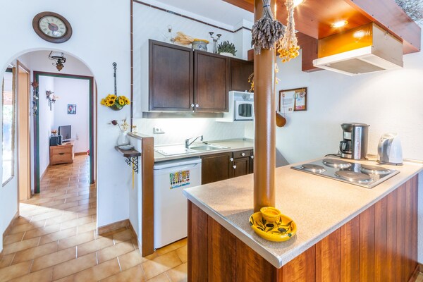 Foto van Vakantiehuis Castelló bij Empuriabrava - Vakantiehuis in Castello de Empuries - Kitchen