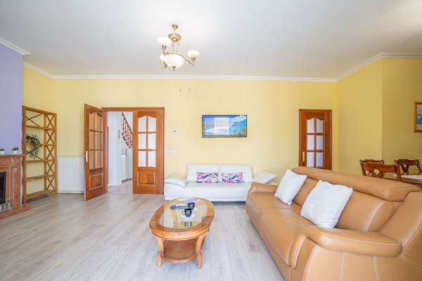 Foto van Villa in Empuriabrava met privézwembad - Vakantiehuis in Empuriabrava - LivingRoom