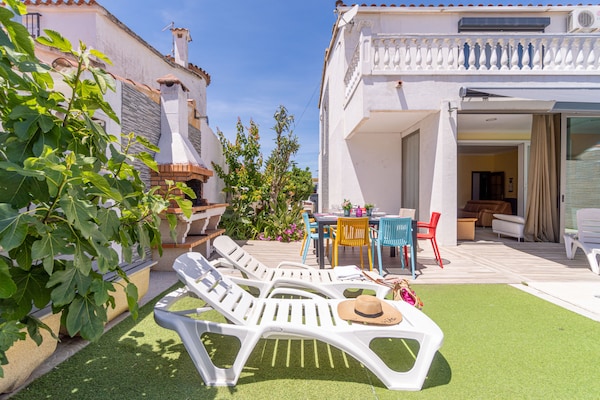 Foto van Villa in Empuriabrava met privézwembad - Vakantiehuis in Empuriabrava - ParkFacilities