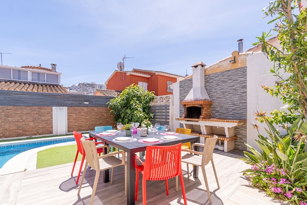 Foto van Villa in Empuriabrava met privézwembad - Vakantiehuis in Empuriabrava - Outdoor