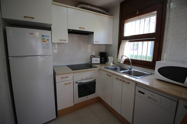 Foto van Villa in Empuriabrava bij Sant Maurici Meer - Vakantiehuis in Empuriabrava - Kitchen