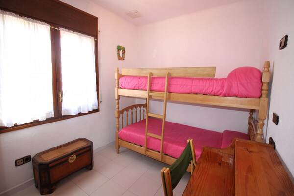 Foto van Villa in Empuriabrava bij Sant Maurici Meer - Vakantiehuis in Empuriabrava - BedRoom