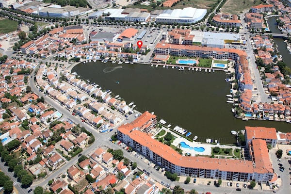 Foto van Villa in Empuriabrava bij Sant Maurici Meer - Vakantiehuis in Empuriabrava - AreaSummer5KM