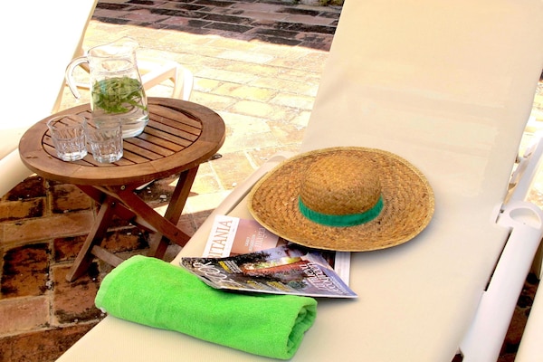 Foto van Ruim huis in Navata - Vakantiehuis in Navata - Ambiance