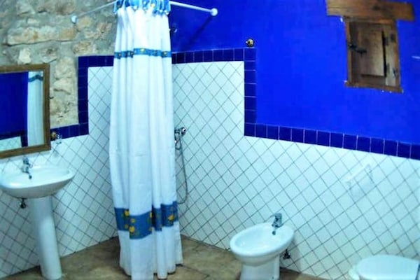 Foto van Cottage in Andalusië bij Sierras Subbéticas - Vakantiehuis in Andalucía - BathRoom