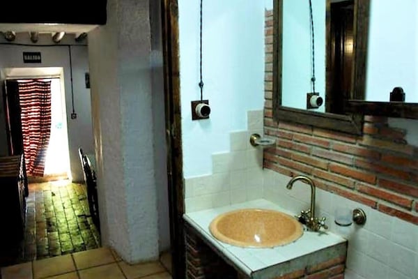 Foto van Cottage in Andalusië bij Sierras Subbéticas - Vakantiehuis in Andalucía - BathRoom