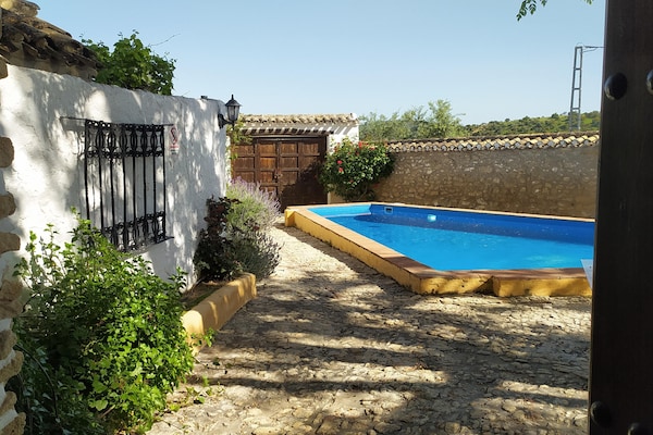 Foto van Boerderij bij Iznajar Meer - Vakantiehuis in Fuentes de Cesna - PoolOfHouse