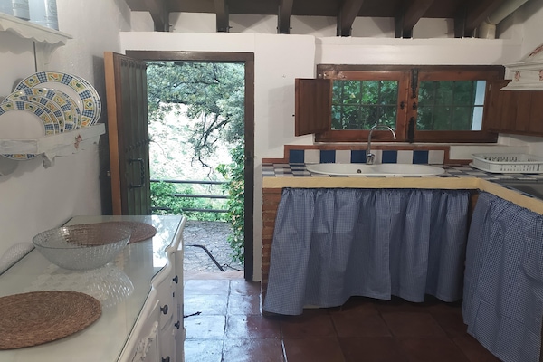 Foto van Boerderij bij Iznajar Meer - Vakantiehuis in Fuentes de Cesna - Kitchen