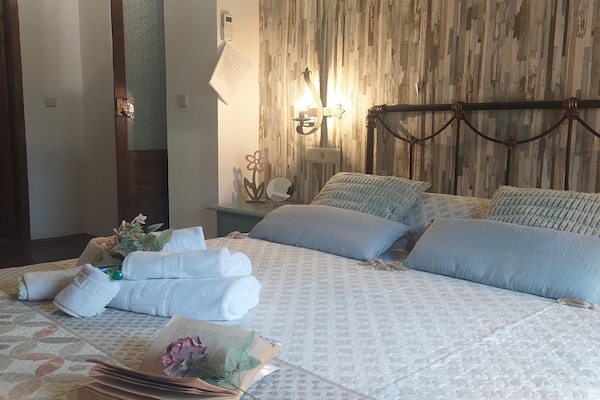 Foto van Boerderij bij Iznajar Meer - Vakantiehuis in Fuentes de Cesna - BedRoom
