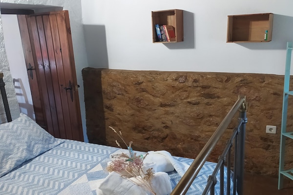 Foto van Boerderij bij Iznajar Meer - Vakantiehuis in Fuentes de Cesna - BedRoom