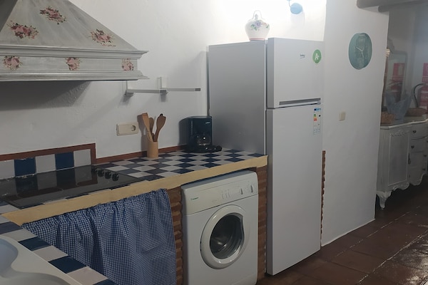 Foto van Boerderij bij Iznajar Meer - Vakantiehuis in Fuentes de Cesna - Kitchen