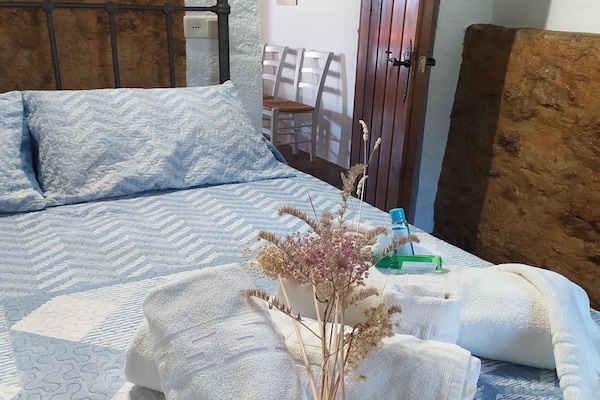 Foto van Boerderij bij Iznajar Meer - Vakantiehuis in Fuentes de Cesna - BedRoom