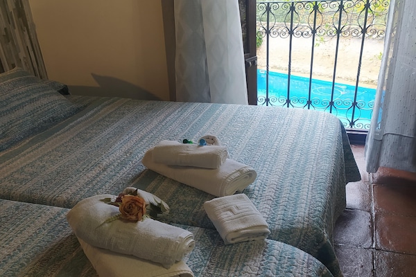 Foto van Boerderij bij Iznajar Meer - Vakantiehuis in Fuentes de Cesna - BedRoom