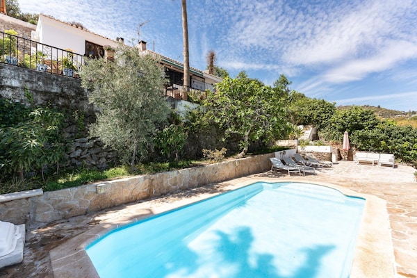 Foto van Faro's Sun Beach Villa in Almuñecar - Vakantiehuis in Almuñécar - PoolOfHouse