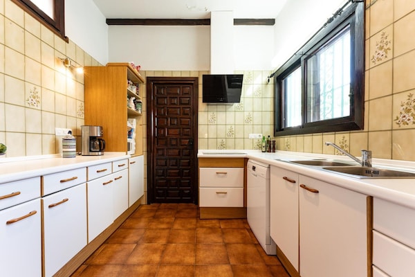 Foto van Faro's Sun Beach Villa in Almuñecar - Vakantiehuis in Almuñécar - Kitchen