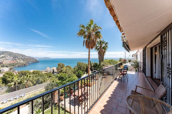 Foto van Faro's Sun Beach Villa in Almuñecar - Vakantiehuis in Almuñécar - TerraceBalcony