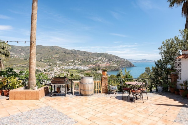 Foto van Faro's Sun Beach Villa in Almuñecar - Vakantiehuis in Almuñécar - TerraceBalcony