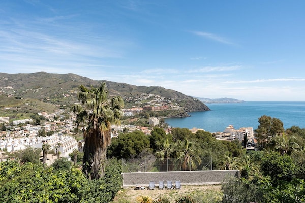 Foto van Faro's Sun Beach Villa in Almuñecar - Vakantiehuis in Almuñécar - ViewSummer