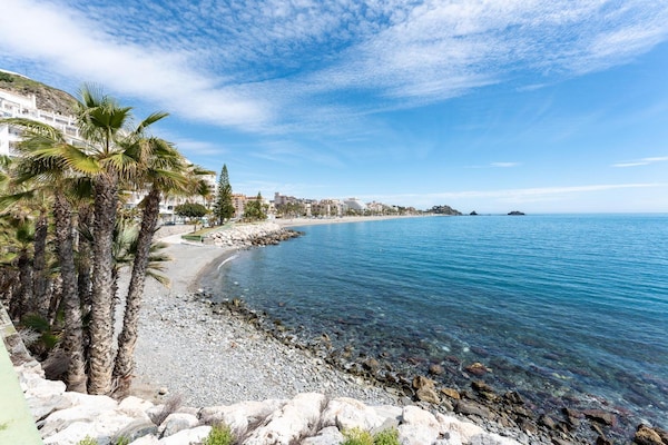 Foto van Faro's Sun Beach Villa in Almuñecar - Vakantiehuis in Almuñécar - AreaSummer5KM