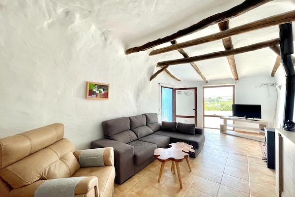 Foto van Grotwoning in Cúllar bij Tabernas Woestijn - Vakantiehuis in Cúllar - LivingRoom