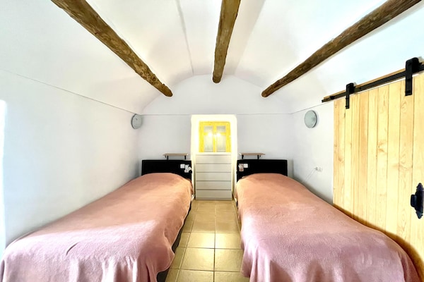 Foto van Grotwoning in Cúllar bij Tabernas Woestijn - Vakantiehuis in Cúllar - BedRoom