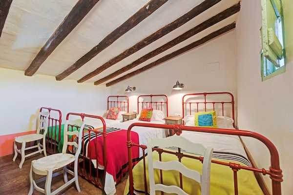 Foto van Vakantiehuis Fraga met privézwembad - Vakantiehuis in Fraga - BedRoom