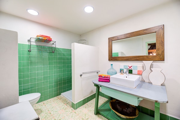 Foto van Vakantiehuis Fraga met privézwembad - Vakantiehuis in Fraga - BathRoom