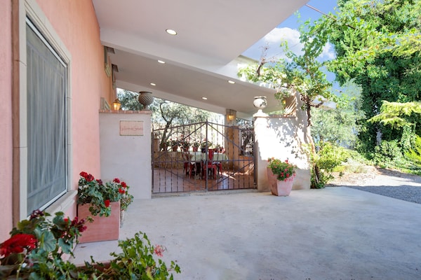 Foto van Vakantiehuis Fraga met privézwembad - Vakantiehuis in Fraga - HallReception