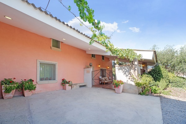Foto van Vakantiehuis Fraga met privézwembad - Vakantiehuis in Fraga - ExteriorSummer