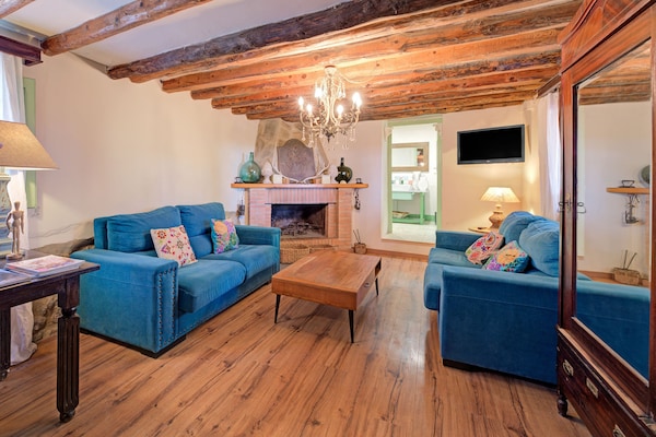 Foto van Vakantiehuis Fraga met privézwembad - Vakantiehuis in Fraga - LivingRoom