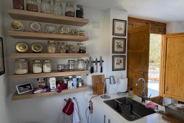 Foto van Villa met 5 slaapkamers, zwembad, Swimjet en Jacuzzi - Kitchen