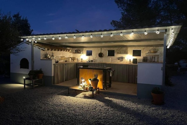 Foto van Villa met 5 slaapkamers, zwembad, Swimjet en Jacuzzi - Kitchen