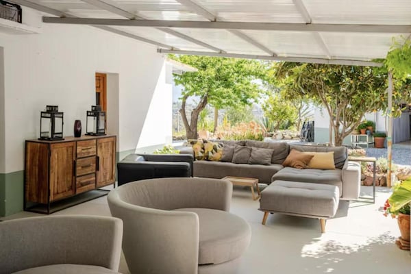 Foto van Villa met 5 slaapkamers, zwembad, Swimjet en Jacuzzi - TerraceBalcony