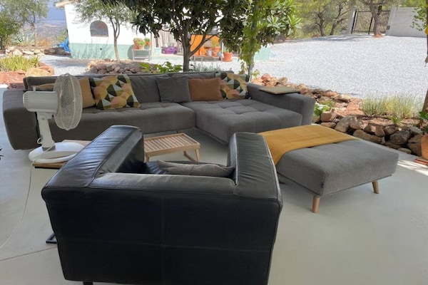 Foto van Villa met 5 slaapkamers, zwembad, Swimjet en Jacuzzi - TerraceBalcony