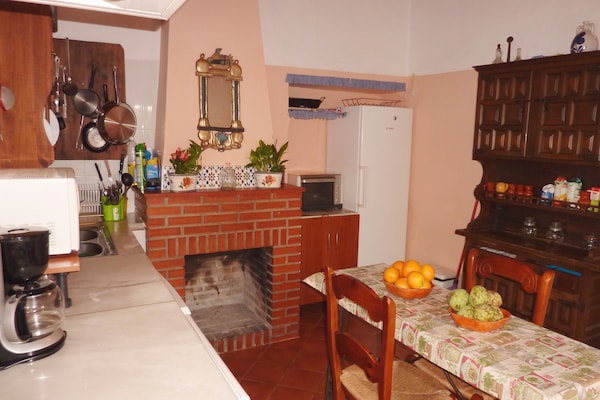 Foto van Cottage bij El Torcal natuurgebied - Vakantiehuis in Málaga - Kitchen