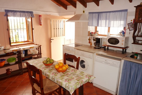 Foto van Cottage bij El Torcal natuurgebied - Vakantiehuis in Málaga - Kitchen