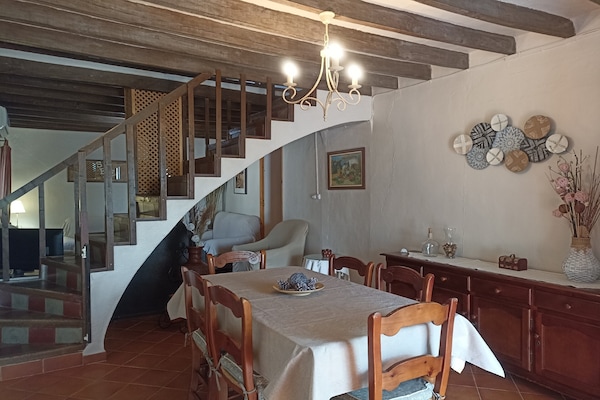 Foto van Cottage bij El Torcal natuurgebied - Vakantiehuis in Málaga - DiningRoom