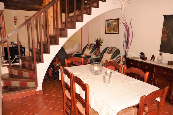 Foto van Cottage bij El Torcal natuurgebied - Vakantiehuis in Málaga - DiningRoom