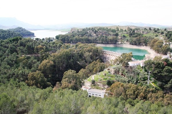 Foto van Villa in Andalusië met prachtig uitzicht - Vakantiehuis in Villanueva de la Concepción - AreaSummer20KM
