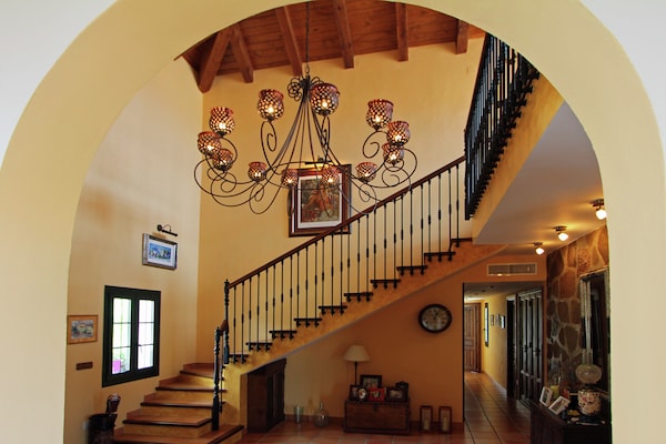 Foto van Villa in Andalusiכ met sauna - Vakantiehuis in Villanueva de la Concepción - HallReception