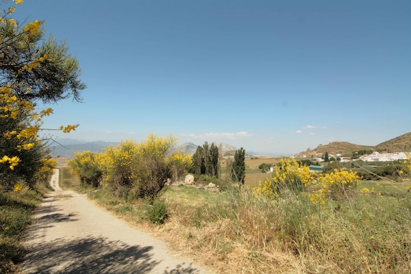 Foto van Cottage in Antequera met zwembad bij El Torcal - Vakantiehuis in Antequera Los Nogales - AreaSummer1KM
