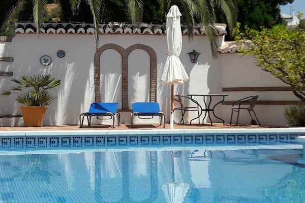 Foto van Vakantiehuis bij El Torcal Villanueva - Vakantiehuis in Antequera - PoolOfHouse